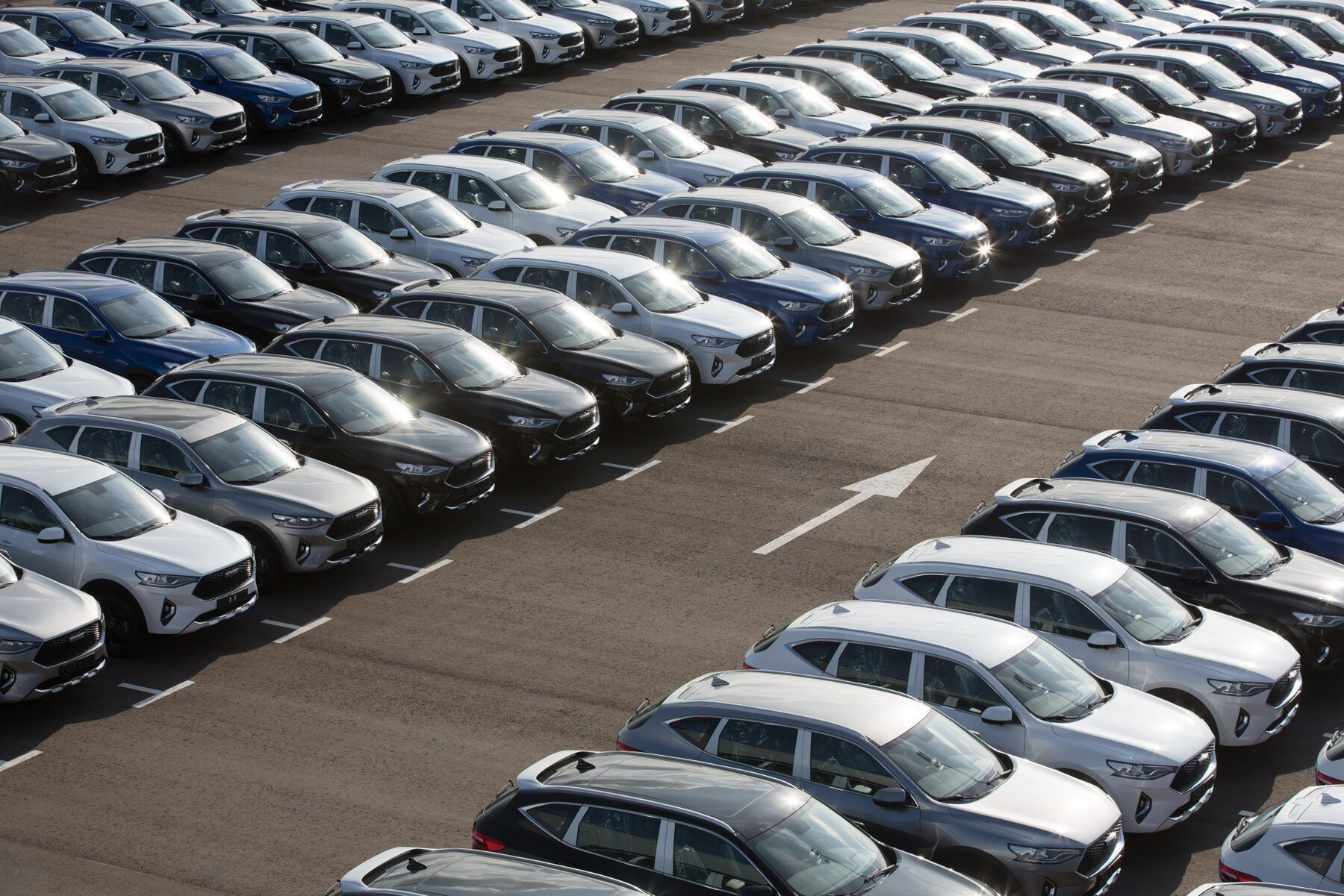 Bị 'thất sủng' ở quê nhà, xe xăng Trung Quốc đắt hàng tại Nga