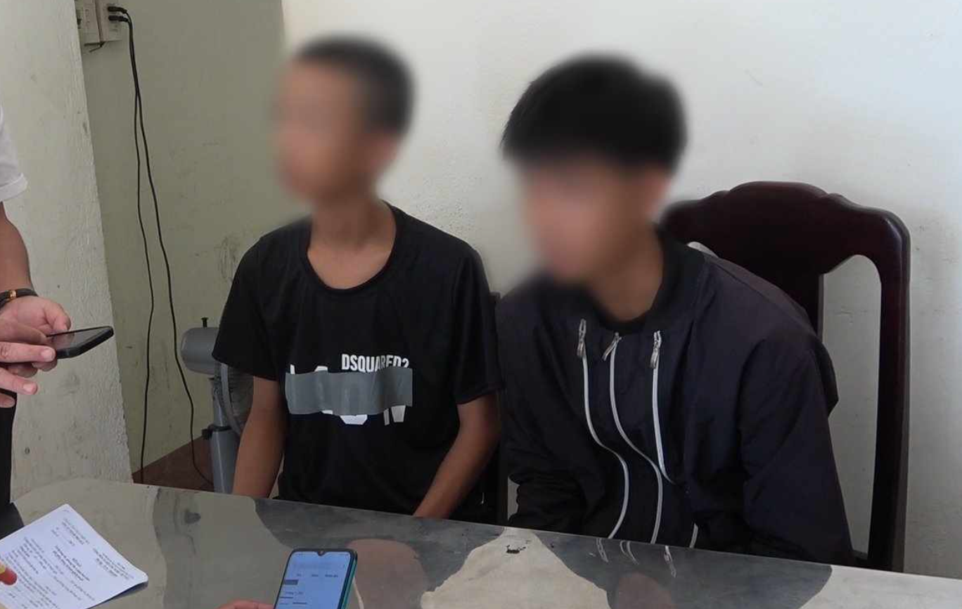 Truy bắt nhóm 'quái xế' không bằng lái, đánh võng trên đường phố Huế