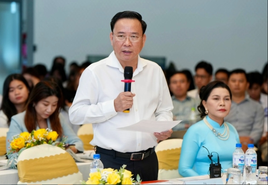 'Tính tiền đất quá cao, giá nhà không thể giảm'