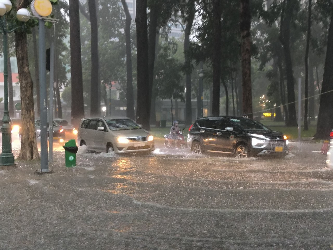 Dự báo thời tiết TP.HCM 15/6: Mưa dông xuất hiện ở nhiều nơi