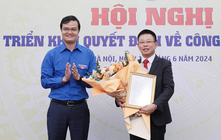 Nhà báo Phùng Công Sưởng làm Tổng Biên tập báo Tiền Phong