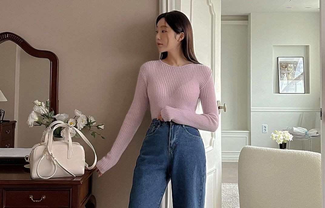 Trang phục quen mặt giúp các cô nàng dưới 1m60 'cơi nới' chiều cao