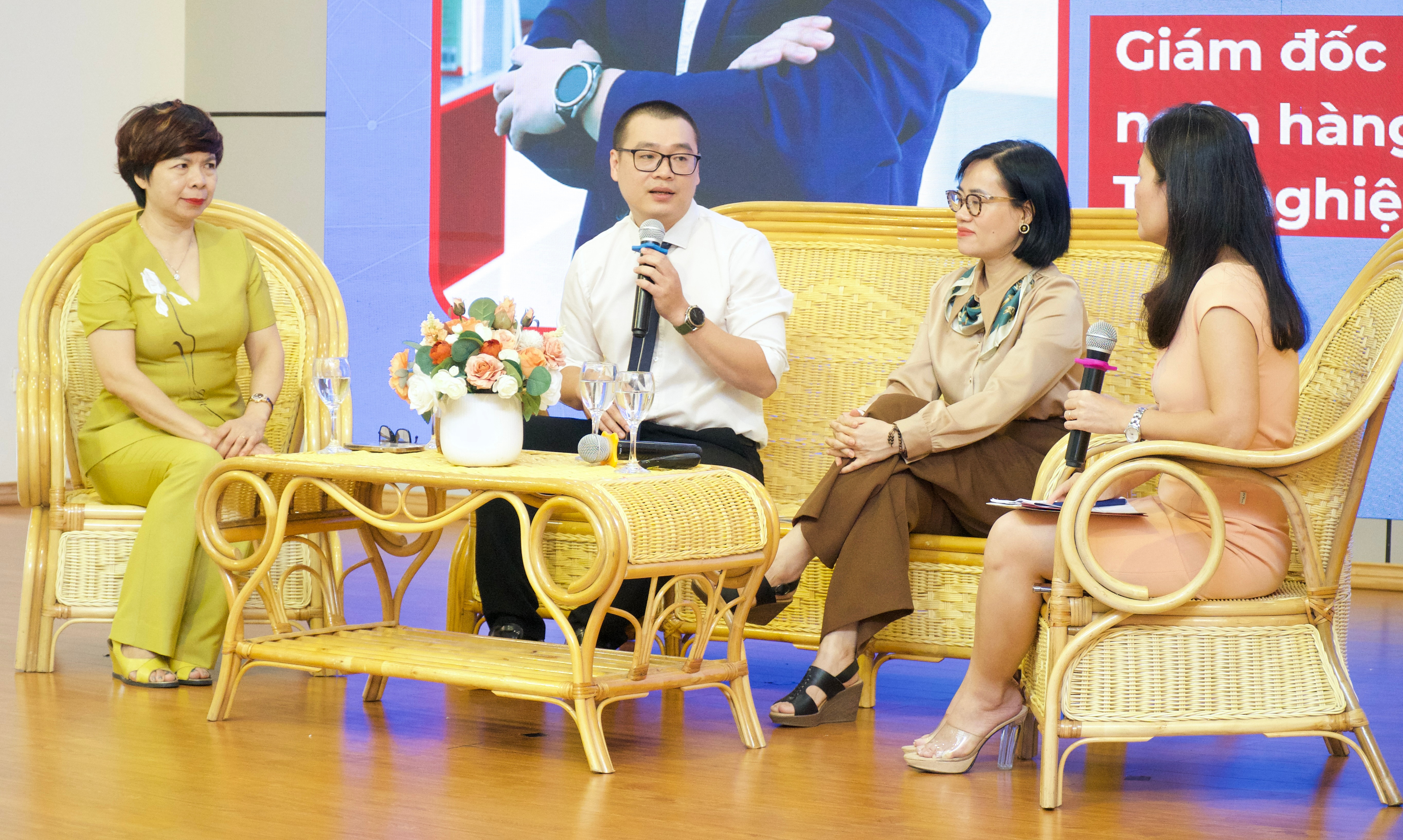 Trải nghiệm người dùng nhìn từ quán trà đá - hướng đi cho AI tương lai