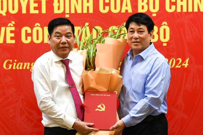 Trung tướng Nguyễn Văn Gấu làm Bí thư Tỉnh ủy Bắc Giang