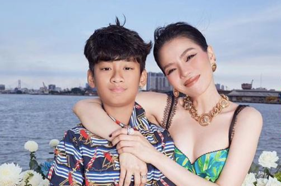 Con trai Lệ Quyên: Diện mạo điển trai, sở hữu dinh thự 200 tỷ đồng ở tuổi 13