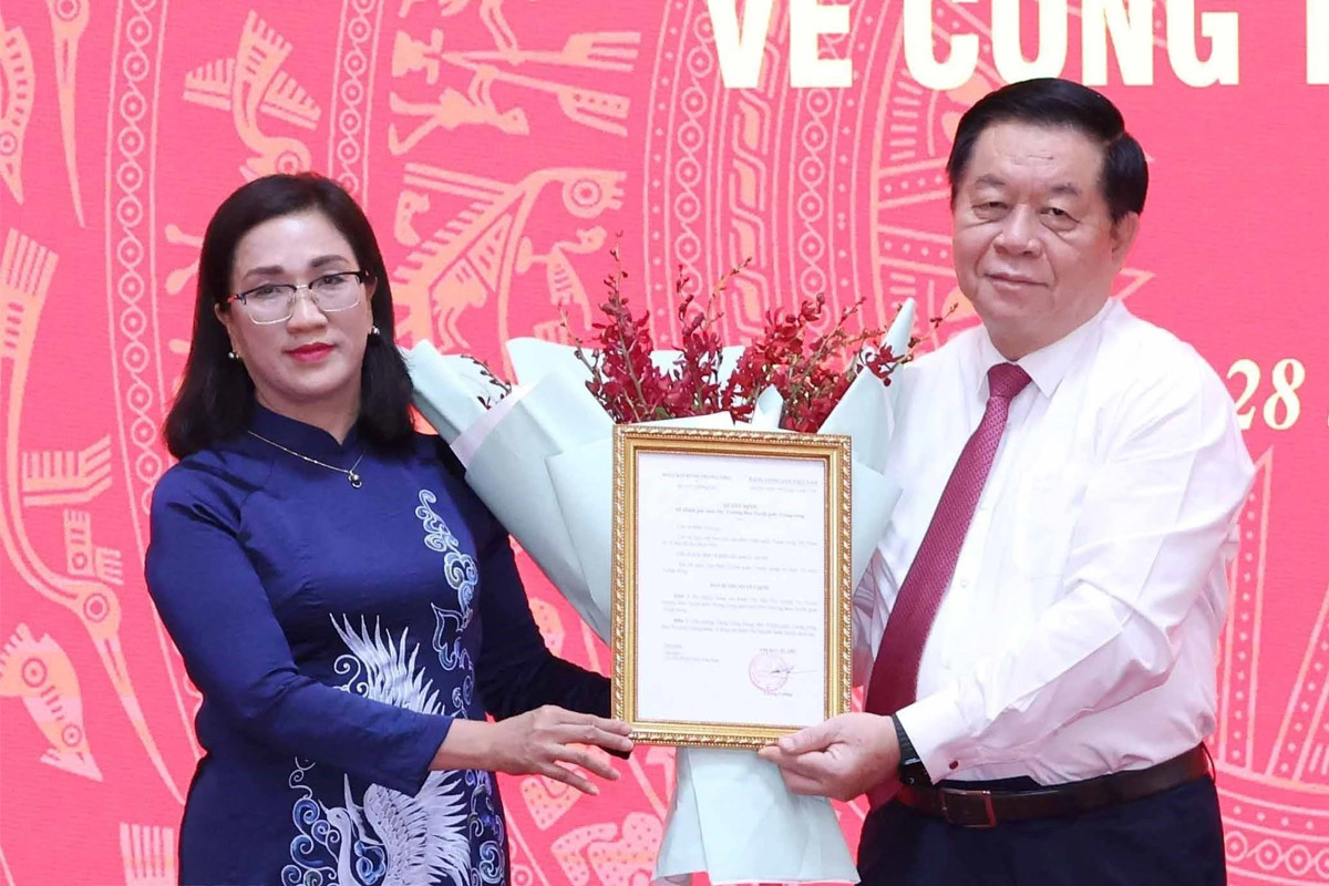 Bà Đinh Thị Mai làm Phó Trưởng Ban Tuyên giáo Trung ương