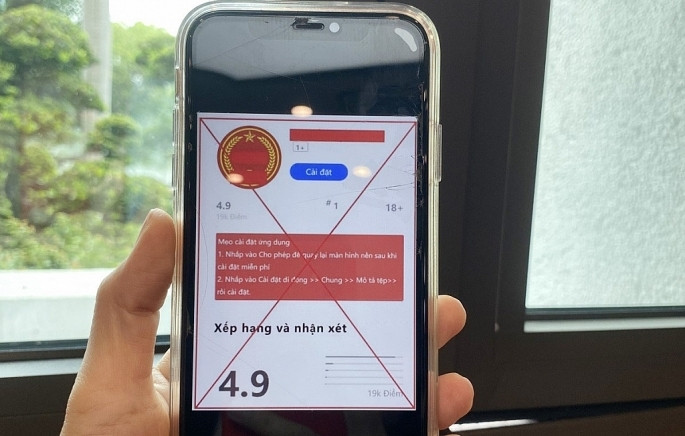 Một phụ nữ ở Hà Nội mất 1,2 tỷ đồng sau khi cài ứng dụng dịch vụ công giả