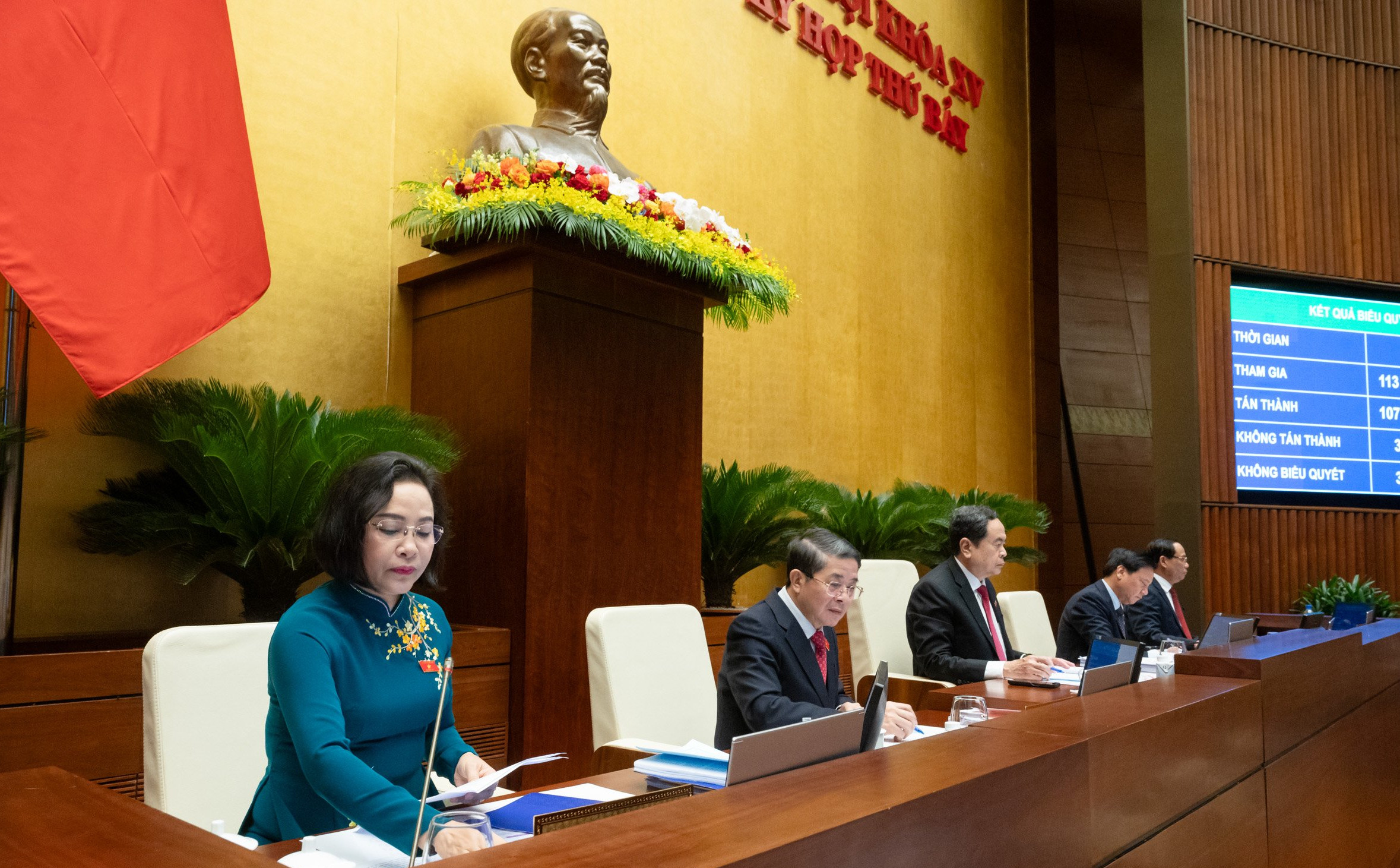 Quốc hội chốt phương án hạn chế người lao động rút bảo hiểm xã hội một lần