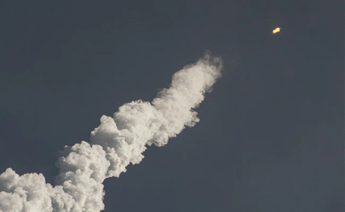 Triều Tiên bắn 2 tên lửa đạn đạo