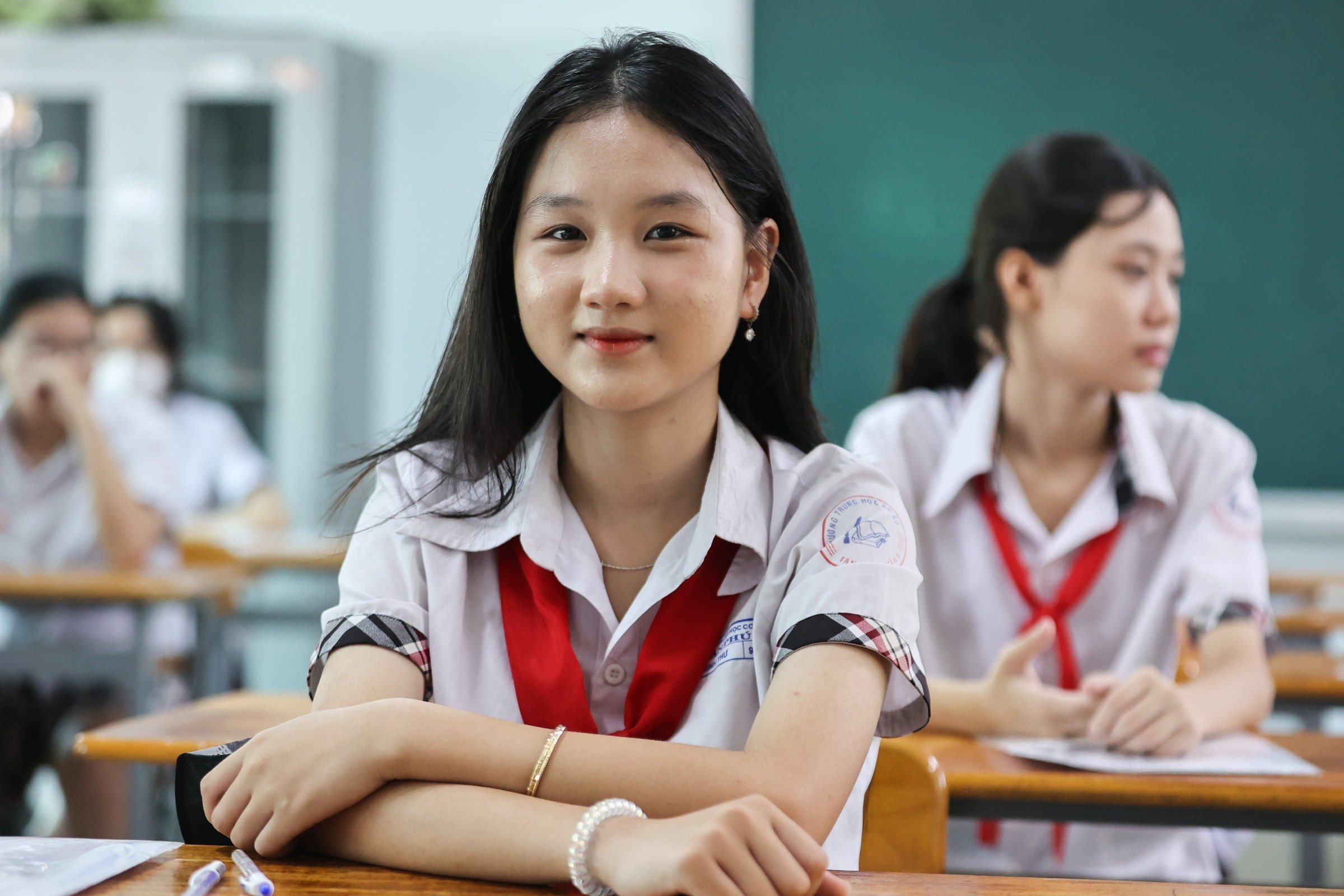 Điểm chuẩn vào lớp 10 Hà Nội 5 năm qua biến động ra sao?