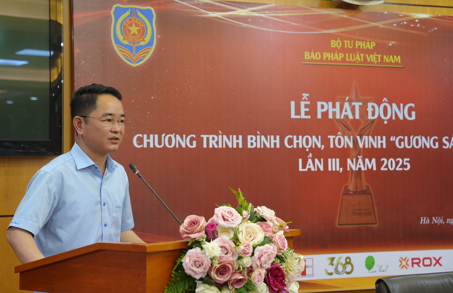 Phát động chương trình bình chọn 'Gương sáng pháp luật'