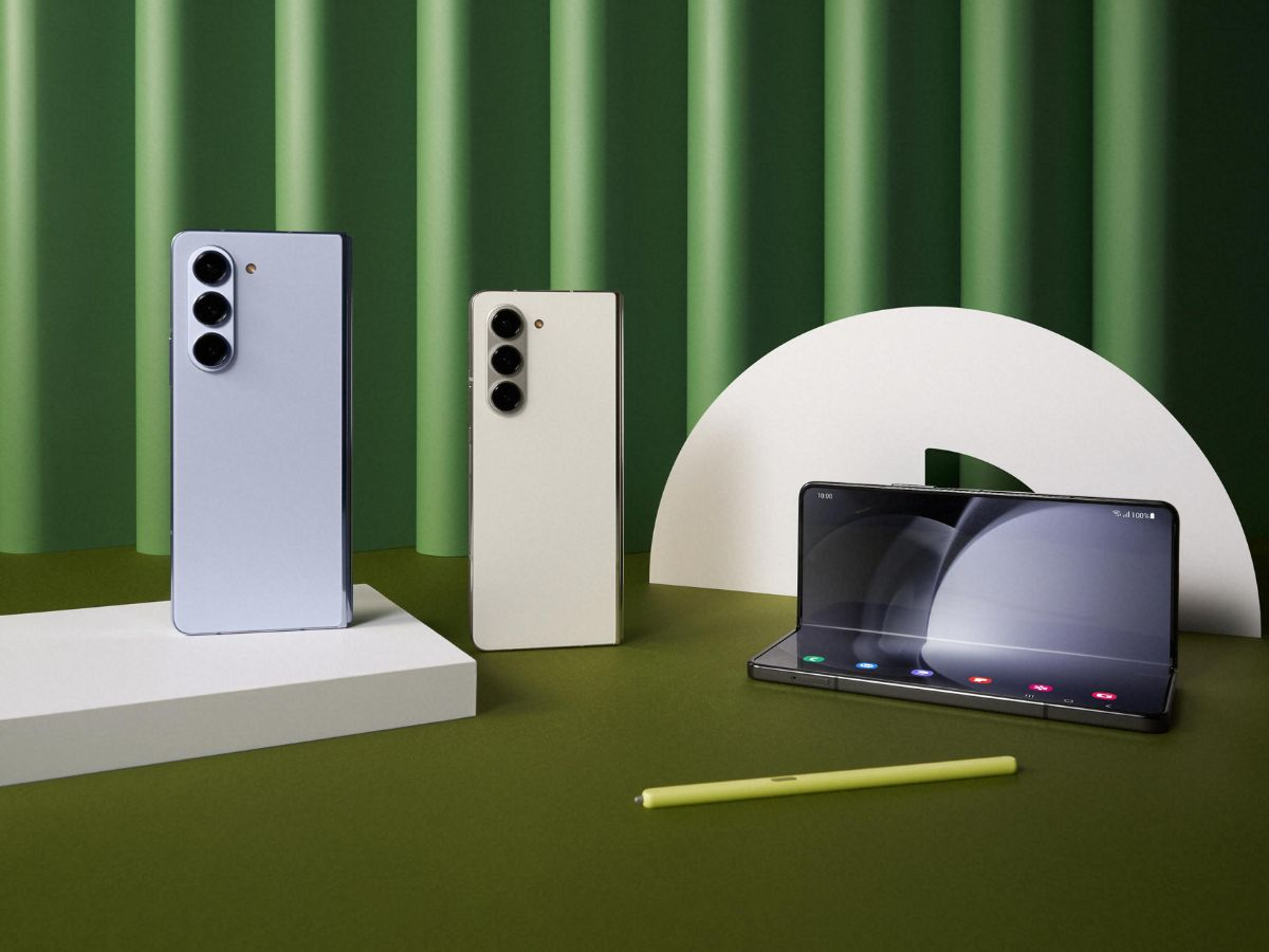 Samsung lười nâng cấp điện thoại gập, tất cả là tại Apple