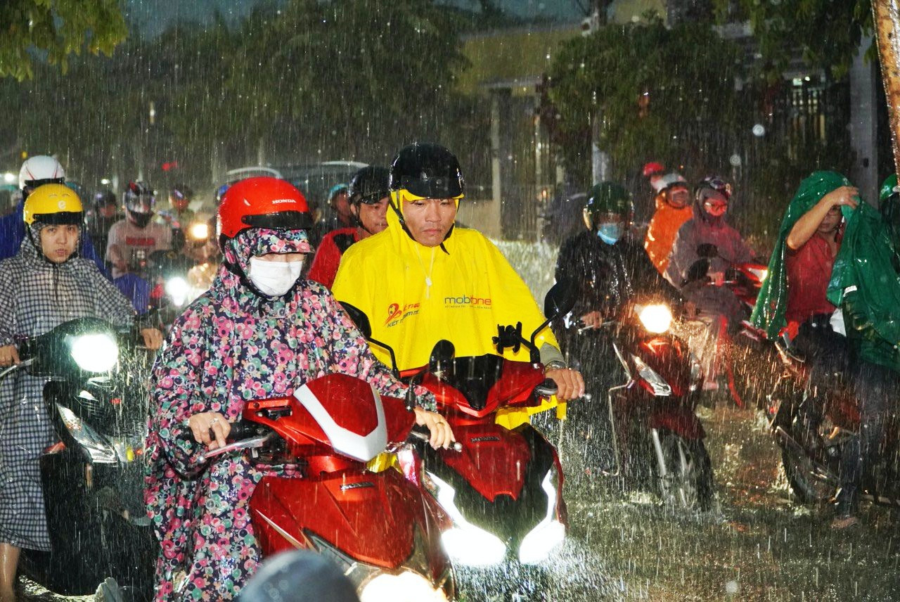 Dự báo thời tiết TP.HCM ngày 9/7: Mưa dông về chiều tối