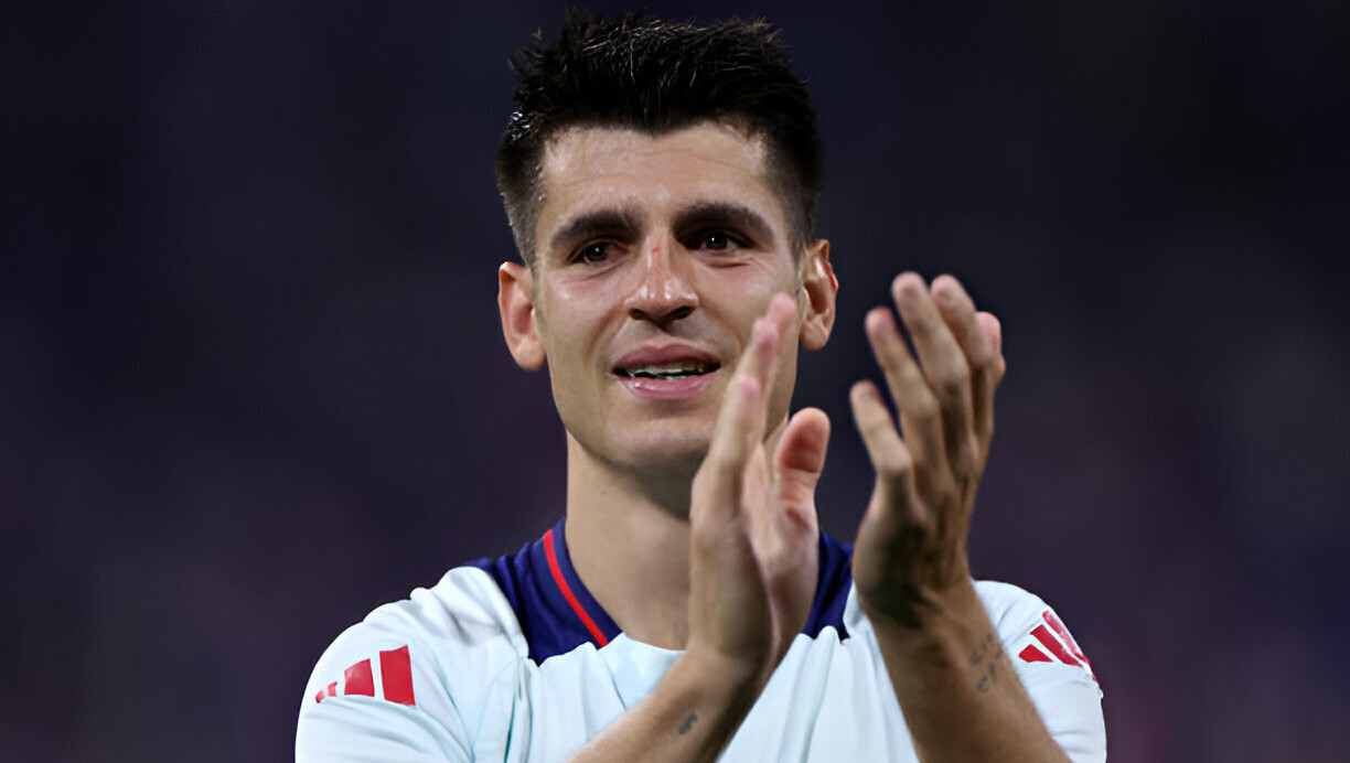 Đội trưởng Tây Ban Nha cứ đá xong trận đấu là khóc