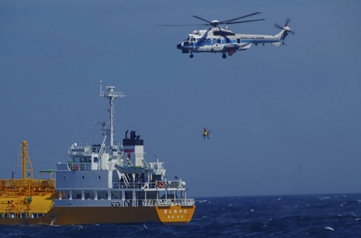 Người phụ nữ trôi dạt 80 km trên Thái Bình Dương