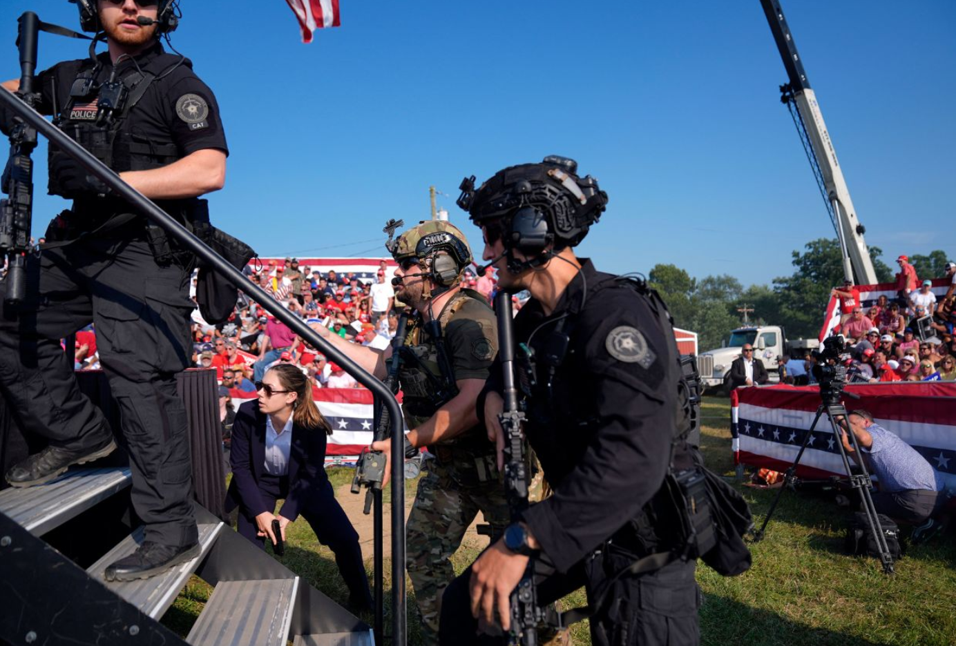 FBI: Vụ nổ súng nhằm vào ông Trump là âm mưu ám sát