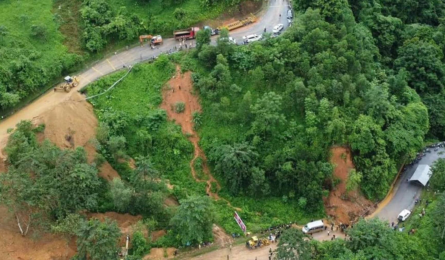 Đề xuất cấm xe đi vào ban đêm tại khu vực nguy cơ xảy ra sạt lở cao