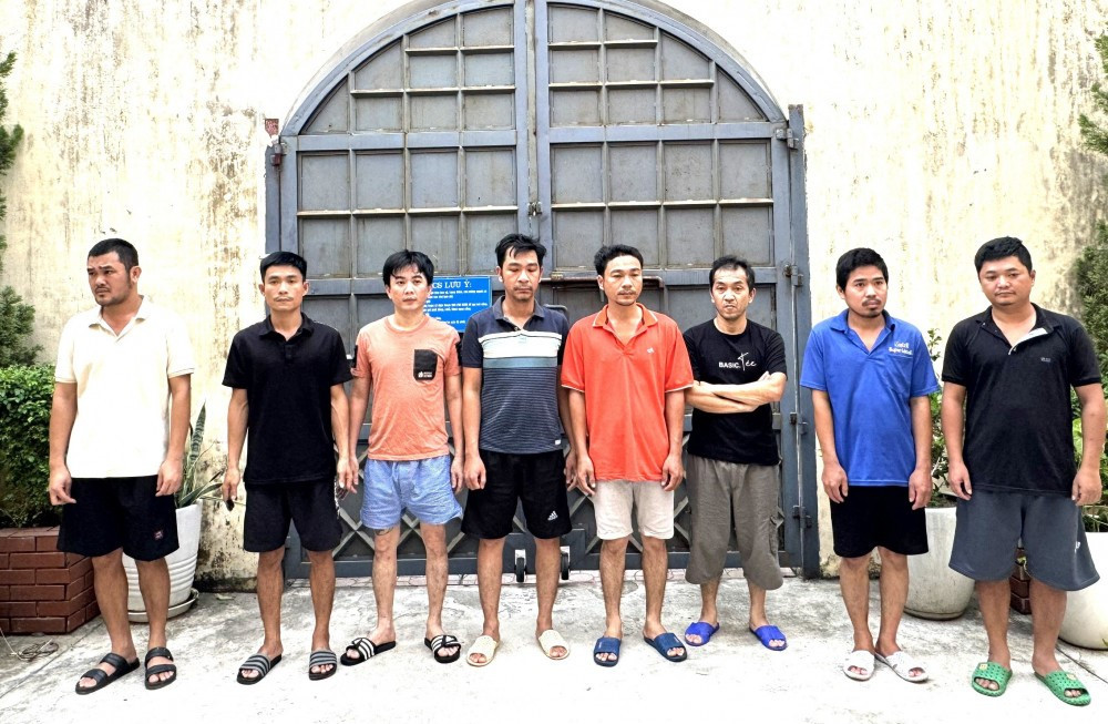 Phá đường dây cá độ bóng đá mùa EURO hơn 10 tỷ đồng