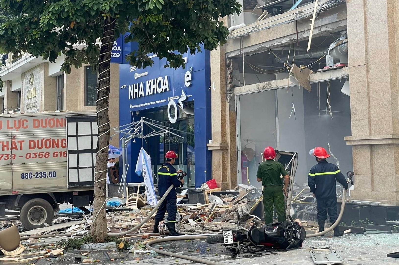 Nổ lớn tại quán ăn sắp khai trương ở Vĩnh Phúc, 7 người bị thương