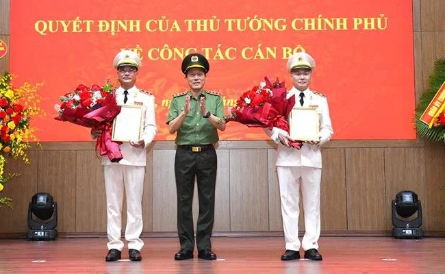 Trung tướng Phạm Thế Tùng, Thiếu tướng Nguyễn Ngọc Lâm làm Thứ trưởng Bộ Công an