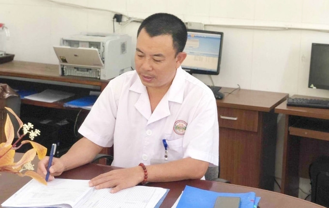 Bộ trưởng Y tế khen ngợi bác sĩ cứu bé trai 2 tuổi đuối nước