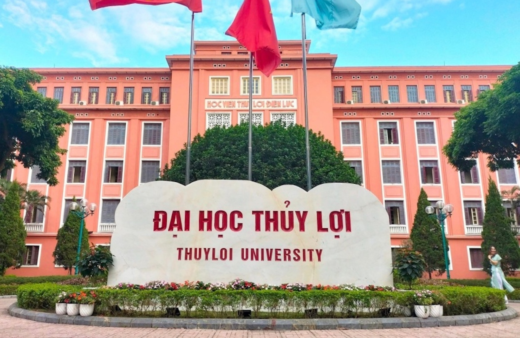 Biến động điểm chuẩn Đại học Thủy Lợi 4 năm gần nhất