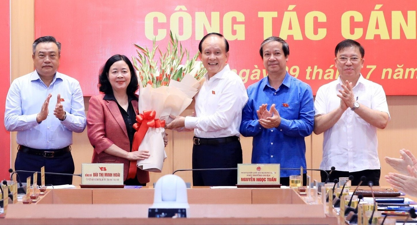 Bí thư Thành ủy Bùi Thị Minh Hoài làm Trưởng đoàn đại biểu Quốc hội Hà Nội