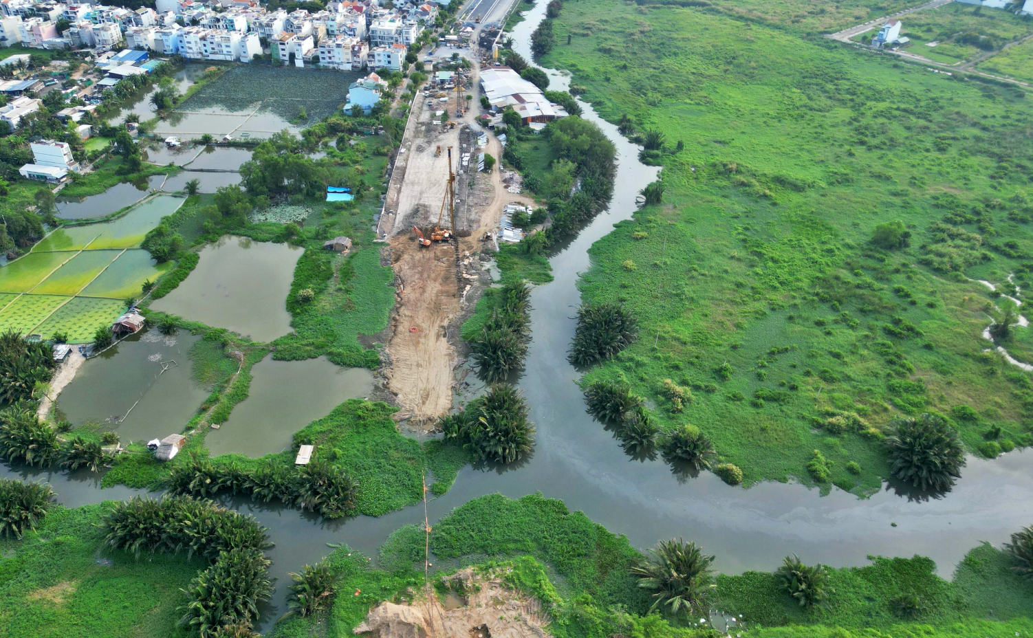 TP.HCM dự kiến tăng giá đất 5-50 lần từ 1/8: Dân than trời vì quá gấp