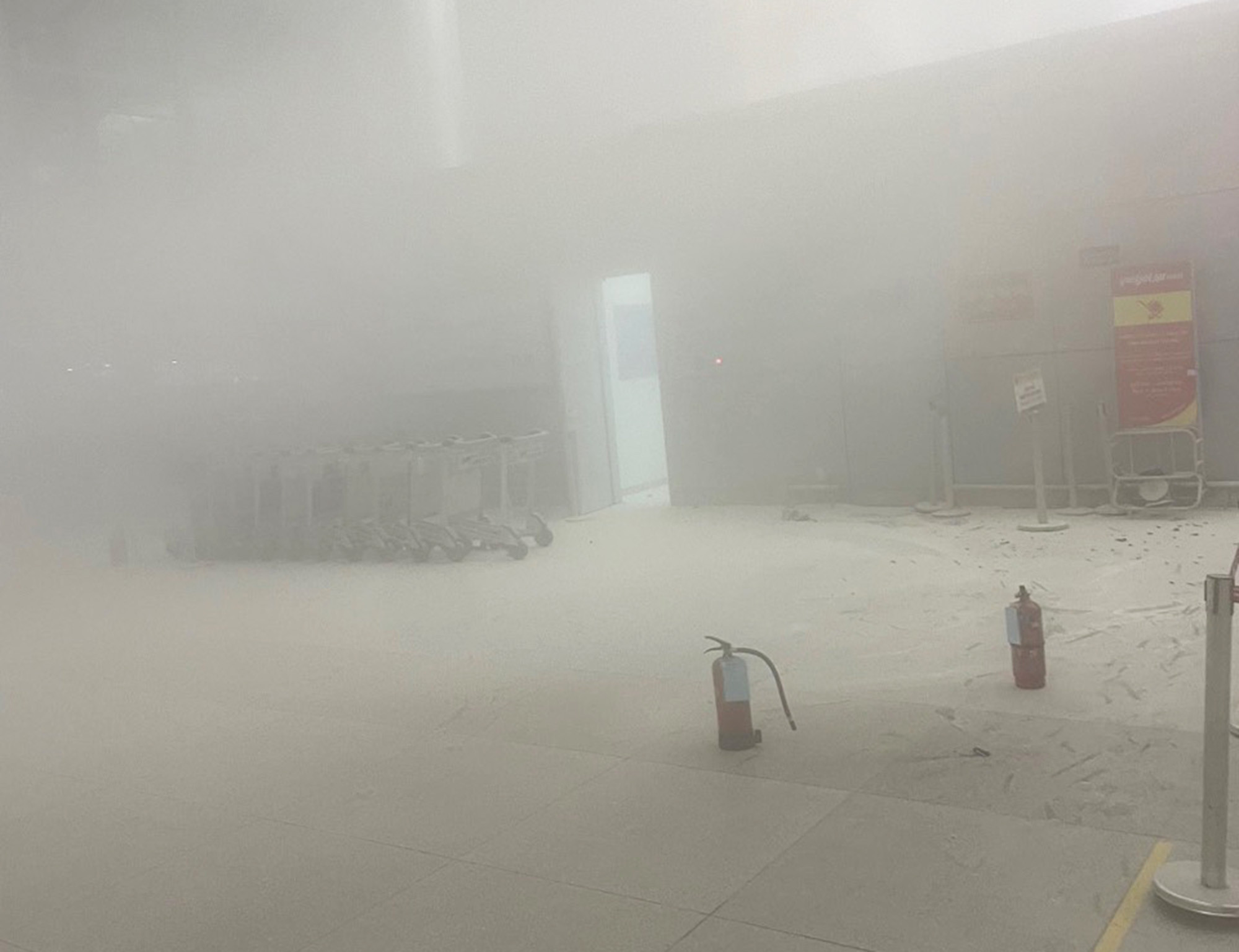 Pin dự phòng của hành khách bốc cháy ở sân bay Tân Sơn Nhất