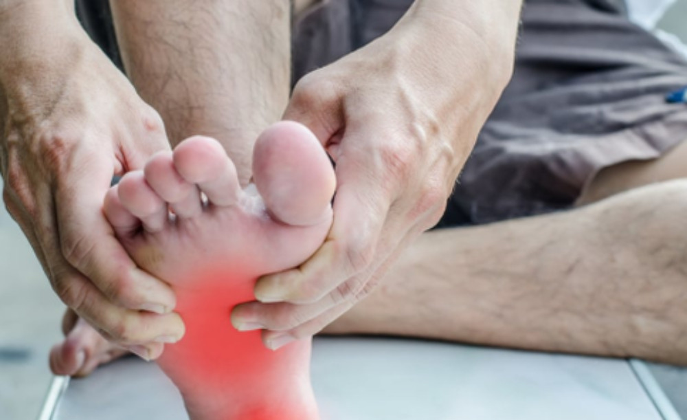 Vết đen lạ ở gót chân nhiều năm, không ngờ mắc ung thư