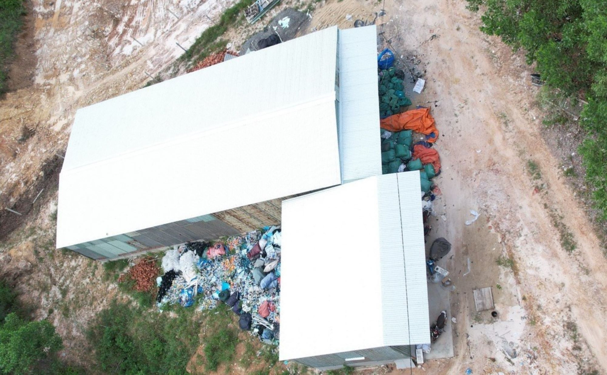 Cưỡng chế công trình trái phép ở Đà Nẵng, điều tra nghi vấn làm giả giấy tờ