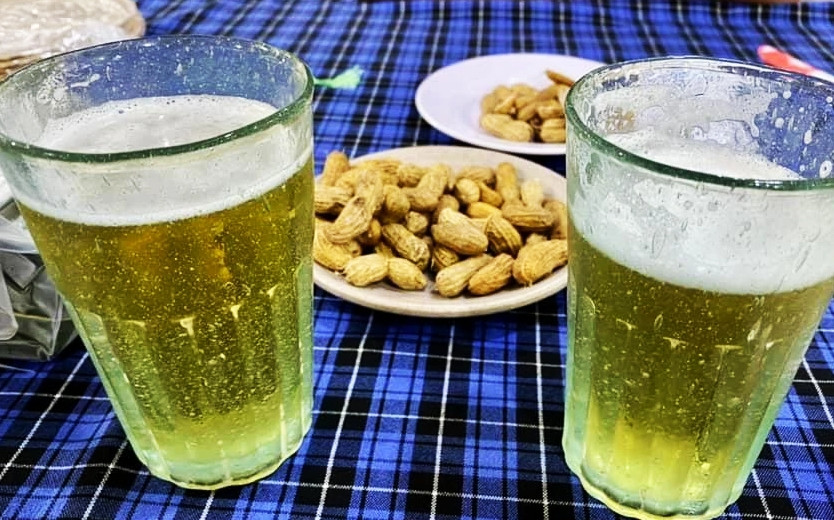 Cốc bia mát lạnh có thực sự giúp giải nhiệt ngày hè?