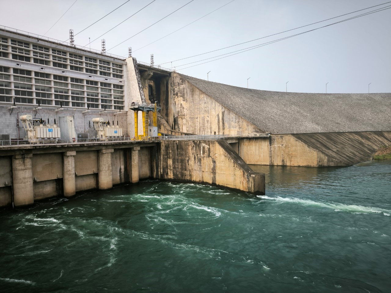 19h hôm nay mở 1 cửa xả mặt hồ thuỷ điện Thác Bà