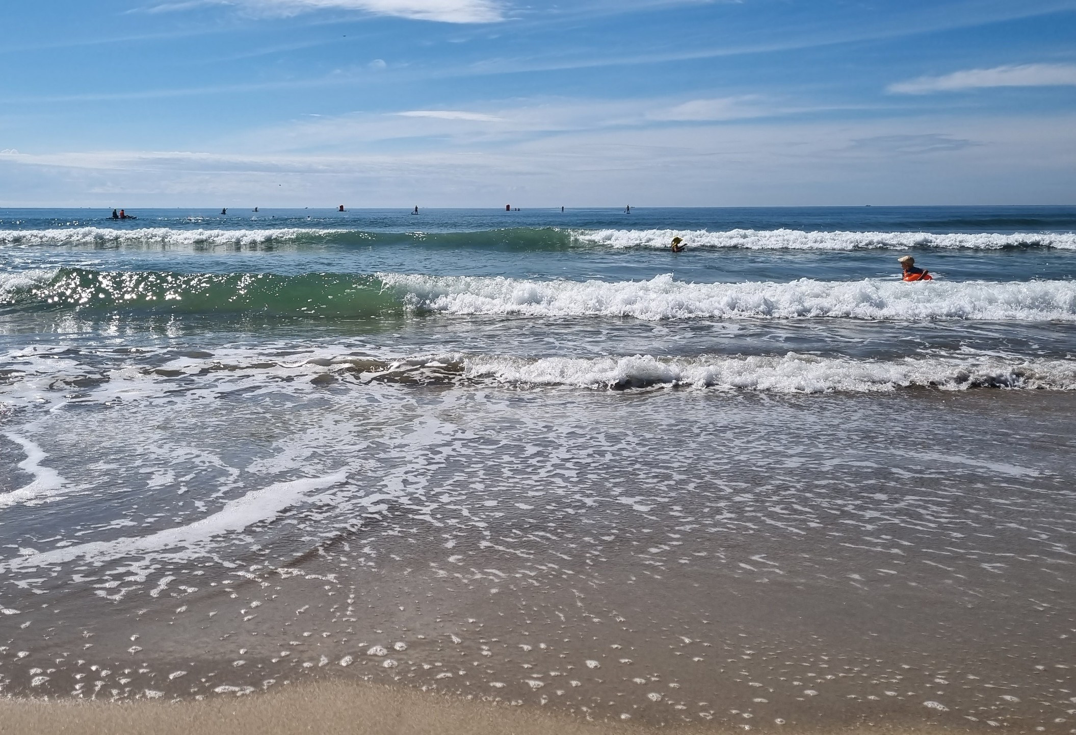 Thượng tá CSGT cùng Giám đốc Sở Xây dựng Quảng Ngãi cứu 3 mẹ con bị đuối nước 