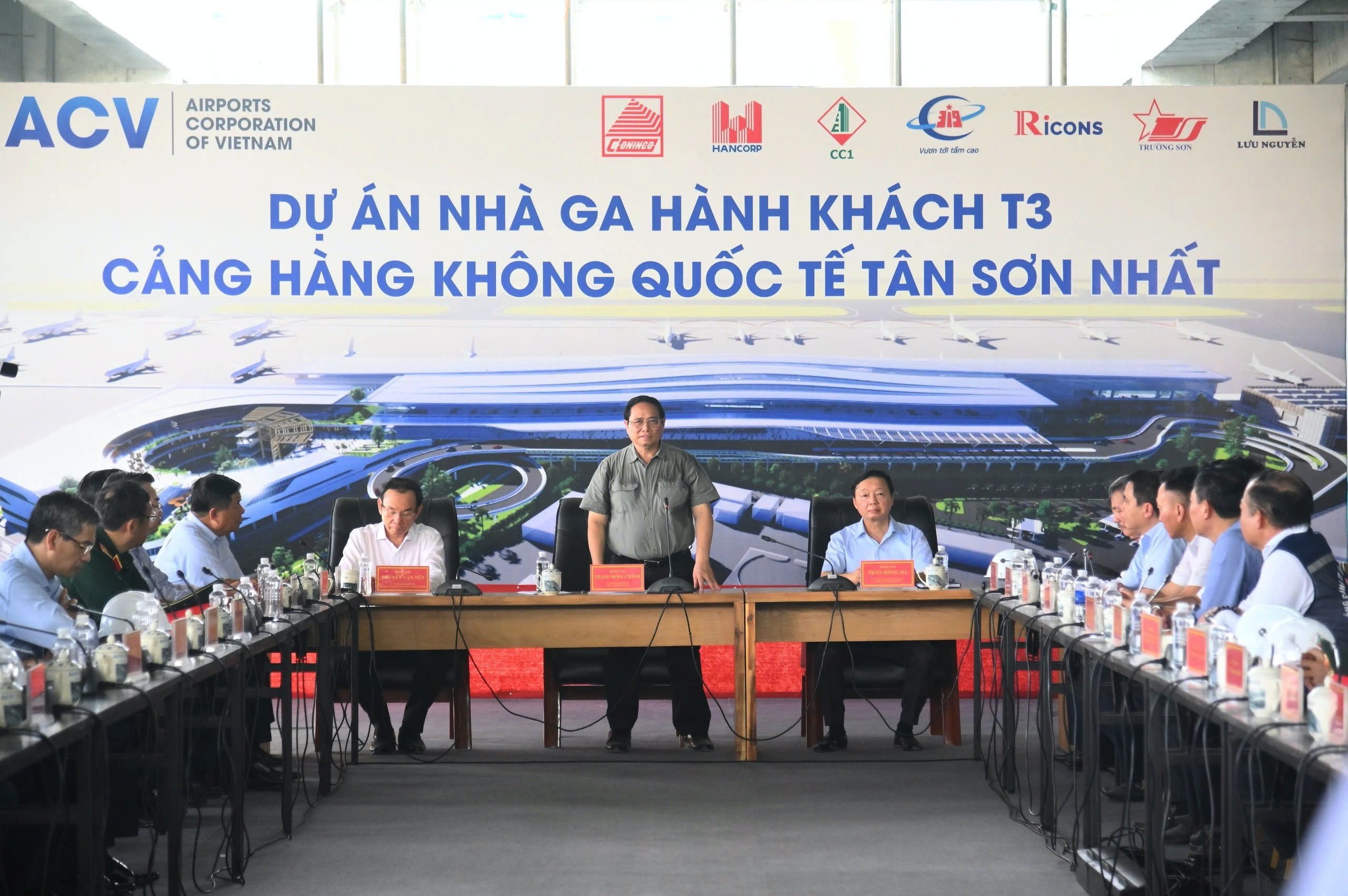 Thủ tướng: Phải đưa vào khai thác Nhà ga T3 Tân Sơn Nhất dịp 30/4/2025