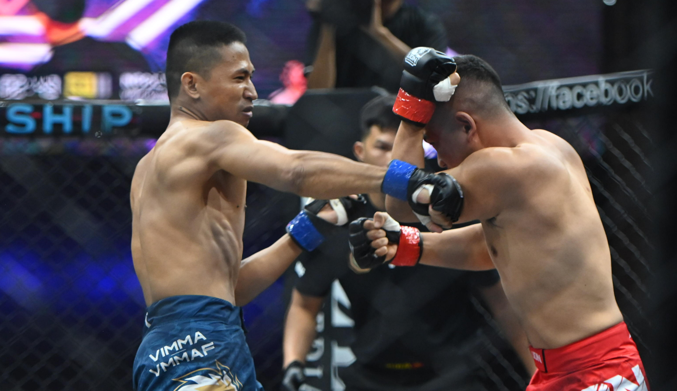 Kỷ lục thắng knock-out trong 13 giây tại LION Championship