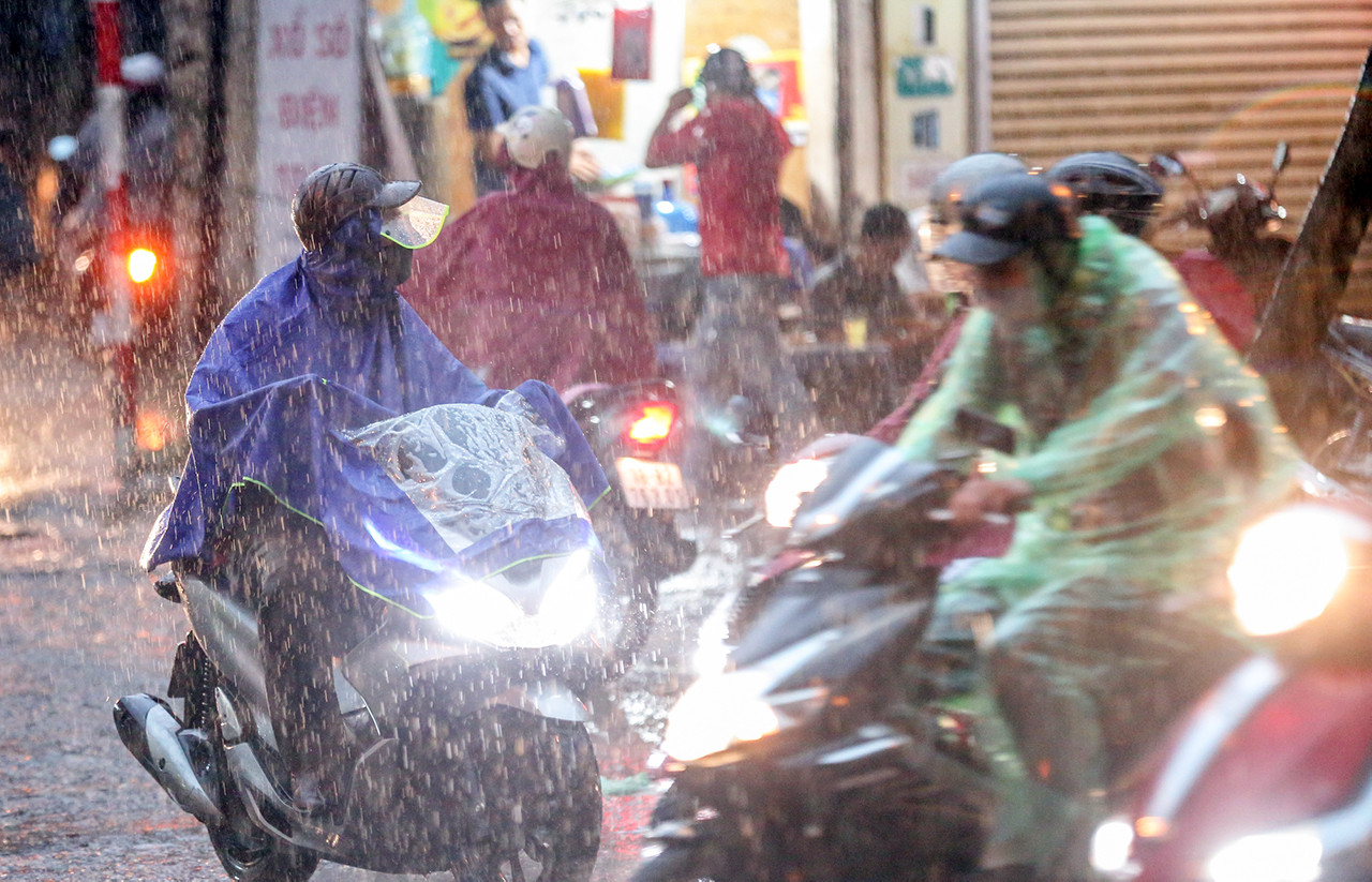 Bắc Bộ mưa lớn kéo dài đến hết tuần và dự báo thời tiết 10 ngày tới trên cả nước