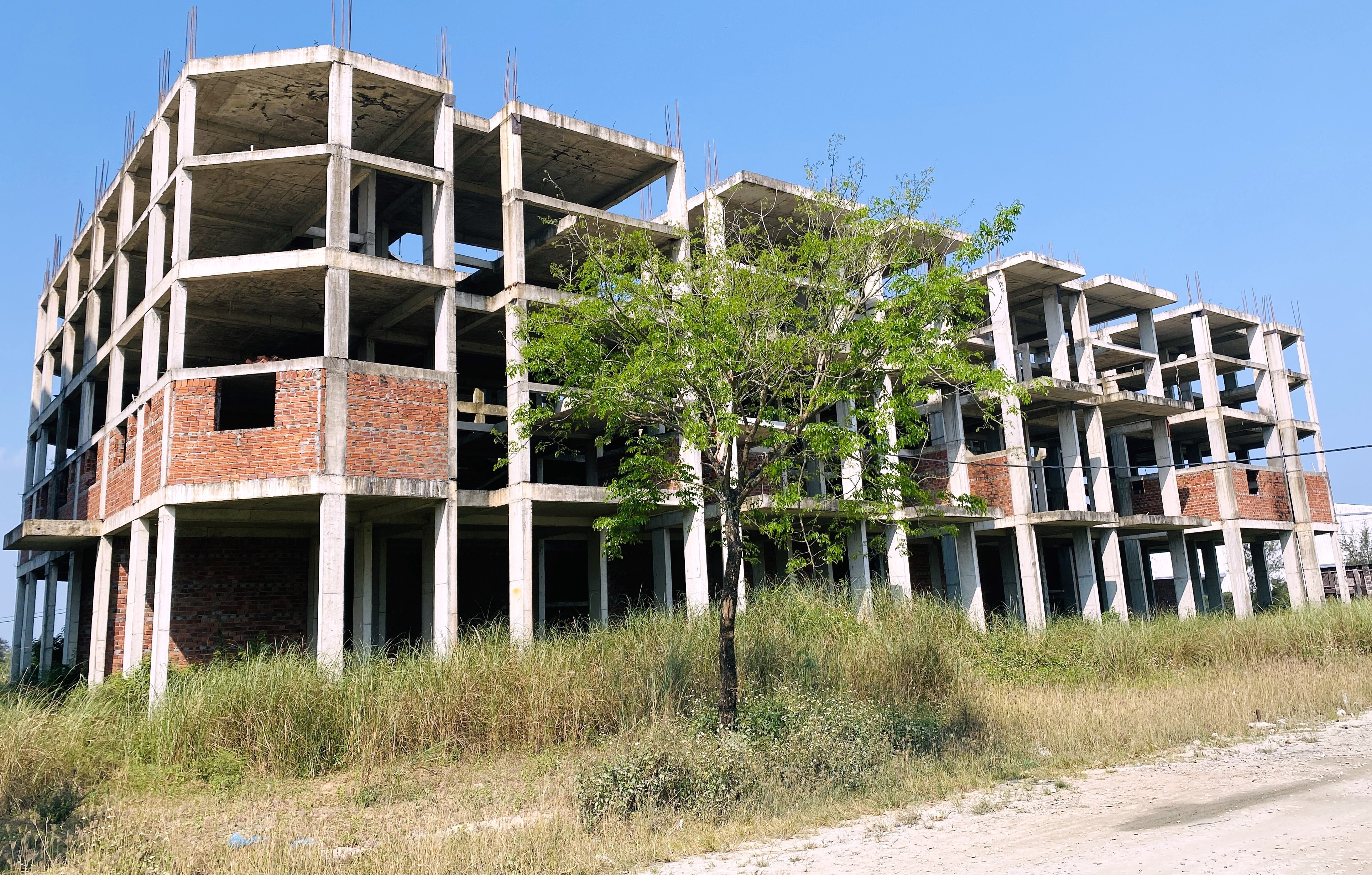 Đang bị điều tra, chủ đầu tư xin gia hạn tiến độ dự án nhà ở vướng loạt sai phạm