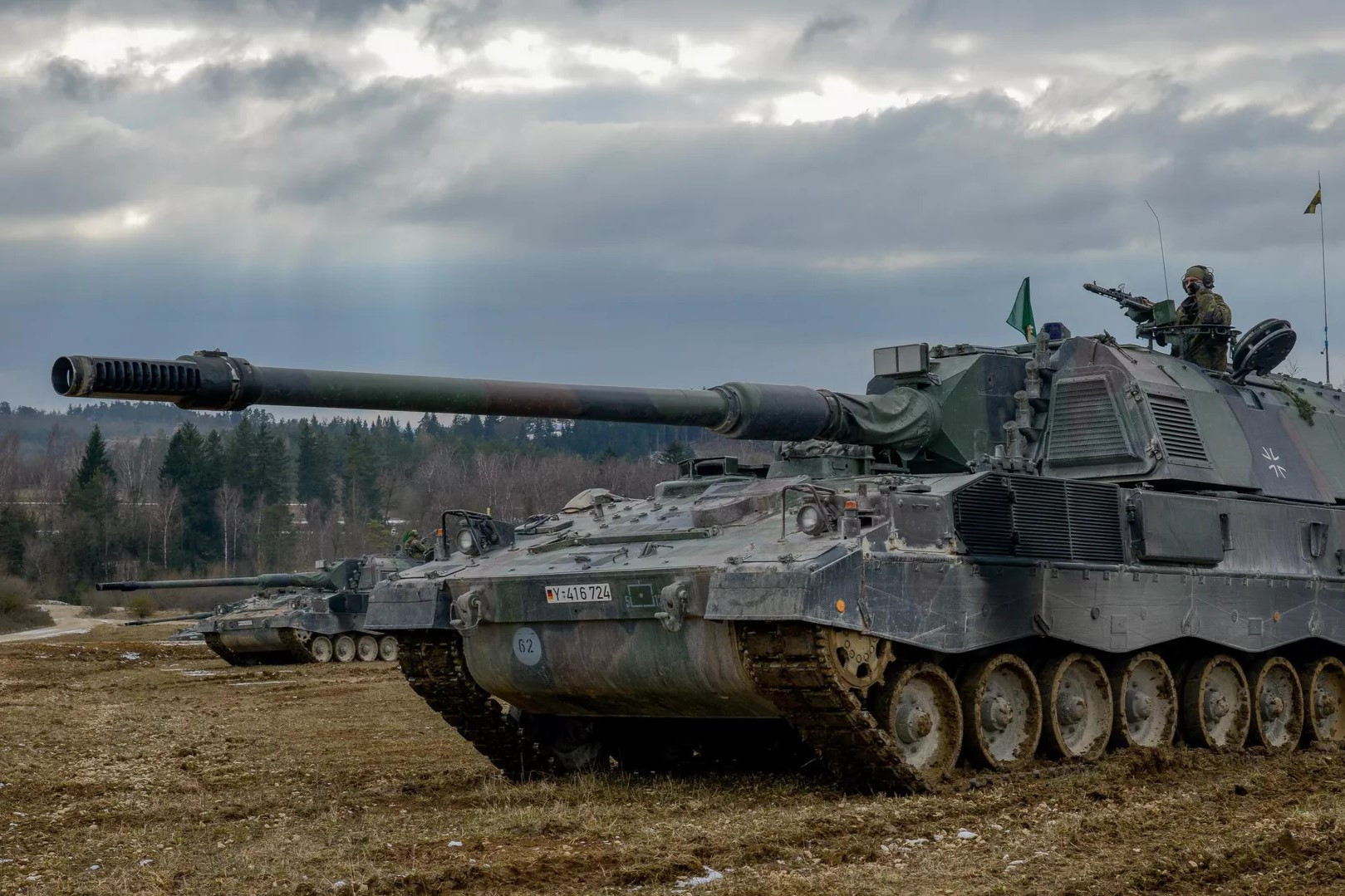 Không còn ngân sách, Đức tạm dừng viện trợ quân sự cho Ukraine