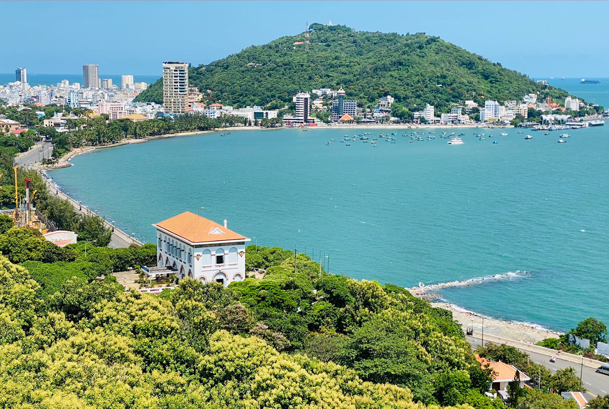 Nửa đầu 2024, kinh tế Bà Rịa - Vũng Tàu tăng trưởng vượt bậc