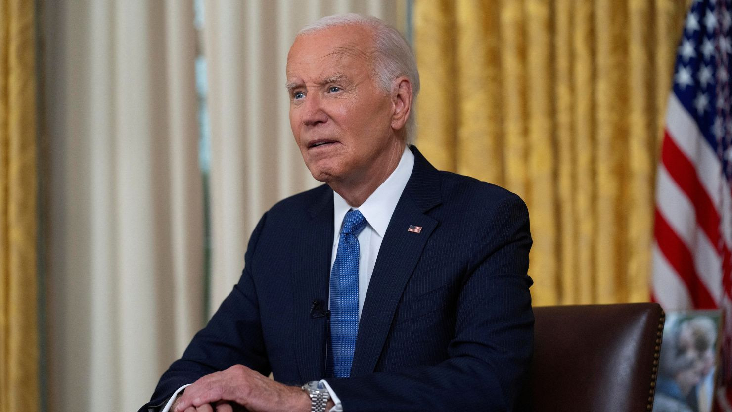 Ông Biden xúc động mở màn đại hội đảng Dân chủ, đăng video 'trao đuốc' 