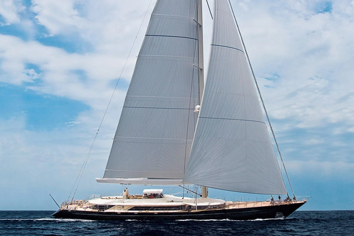 Vợ tỷ phú người Anh kể lại phút thoát khỏi siêu du thuyền bị chìm