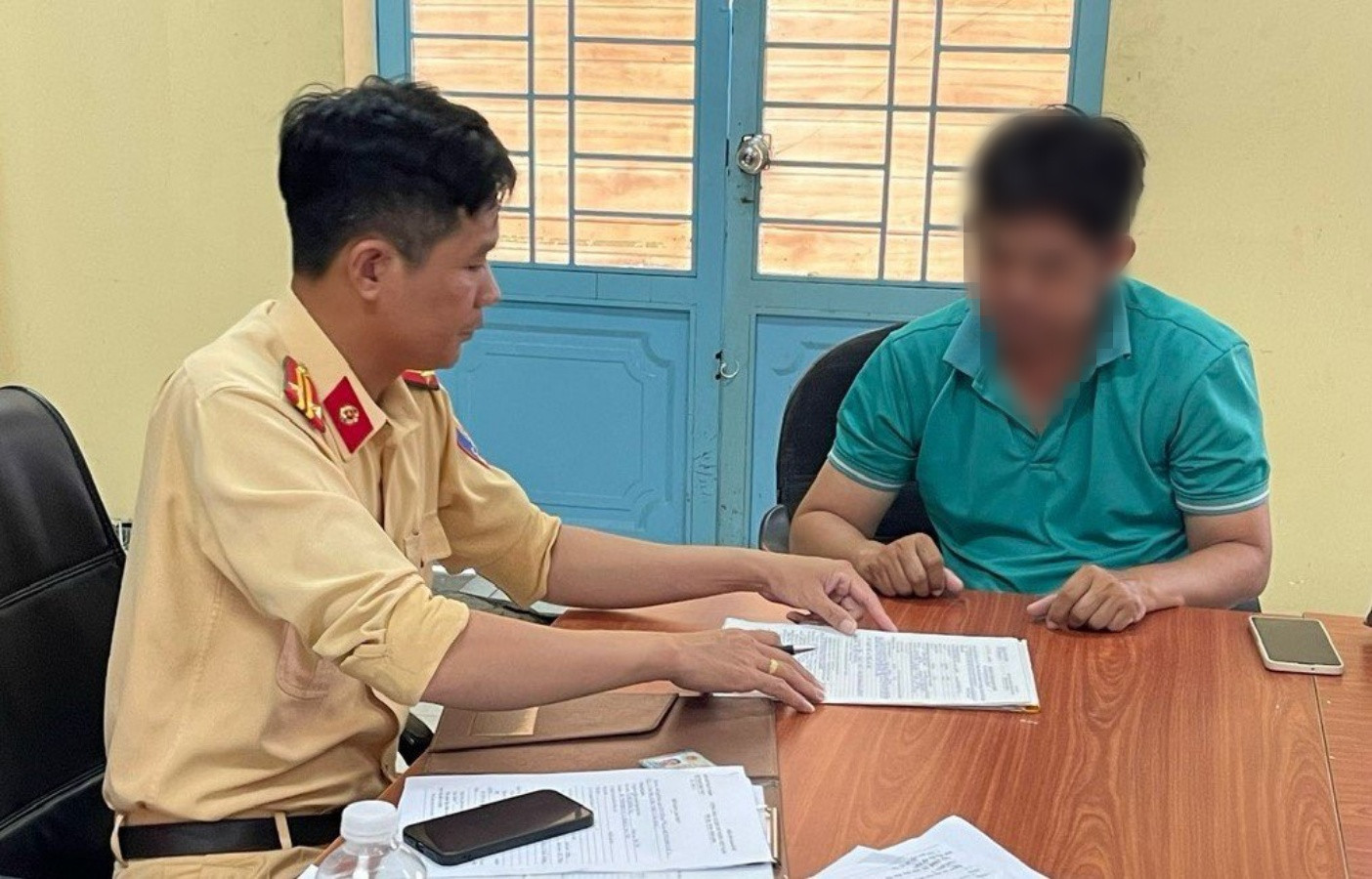 Xử phạt tài xế chạy ngược chiều trên cao tốc TP.HCM - Trung Lương