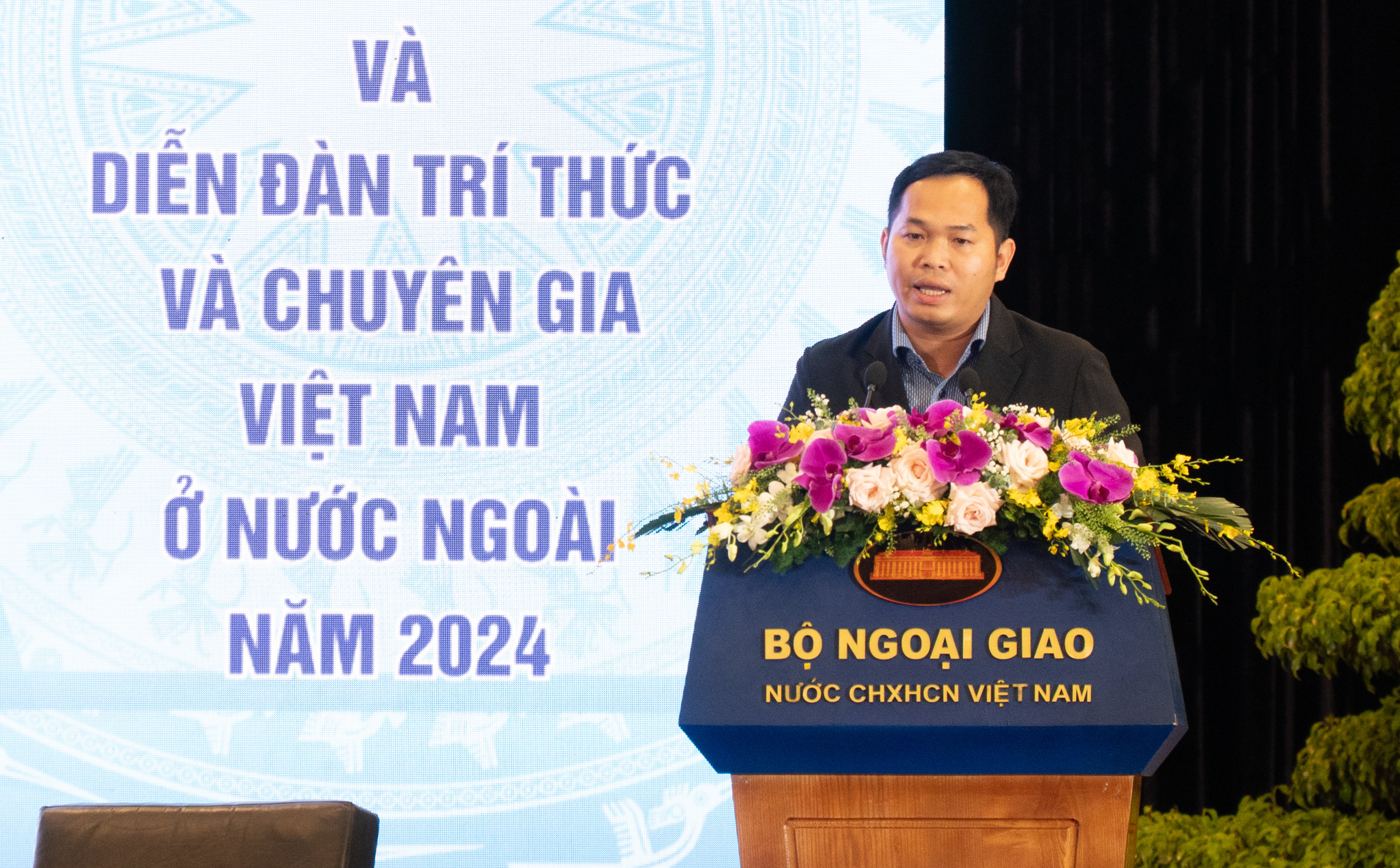 Đối thủ trực tiếp trong thâm nhập bán dẫn của Việt Nam là một nước Đông Nam Á