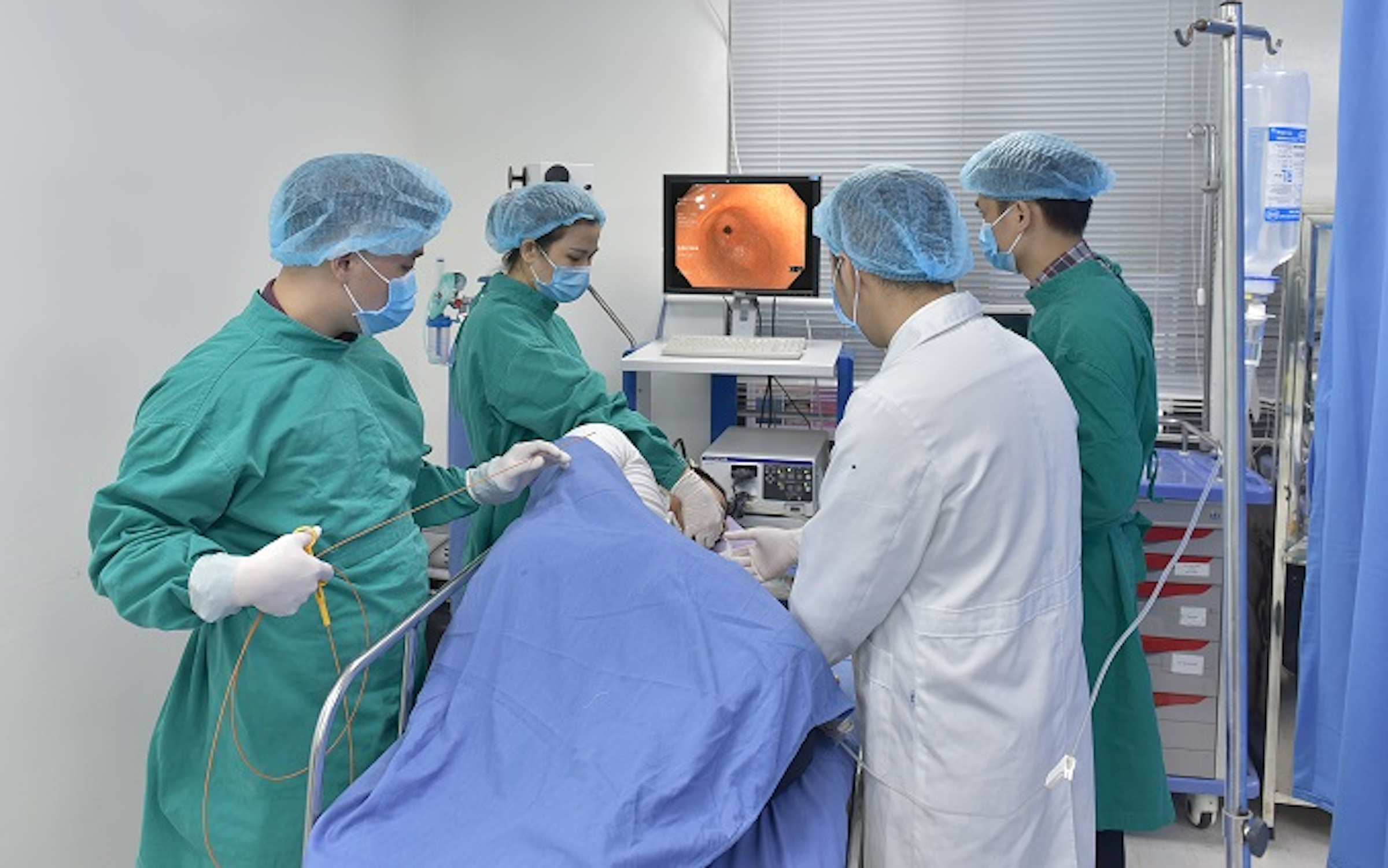 Coi thường triệu chứng đau bụng, lúc đi khám thì ung thư đã di căn