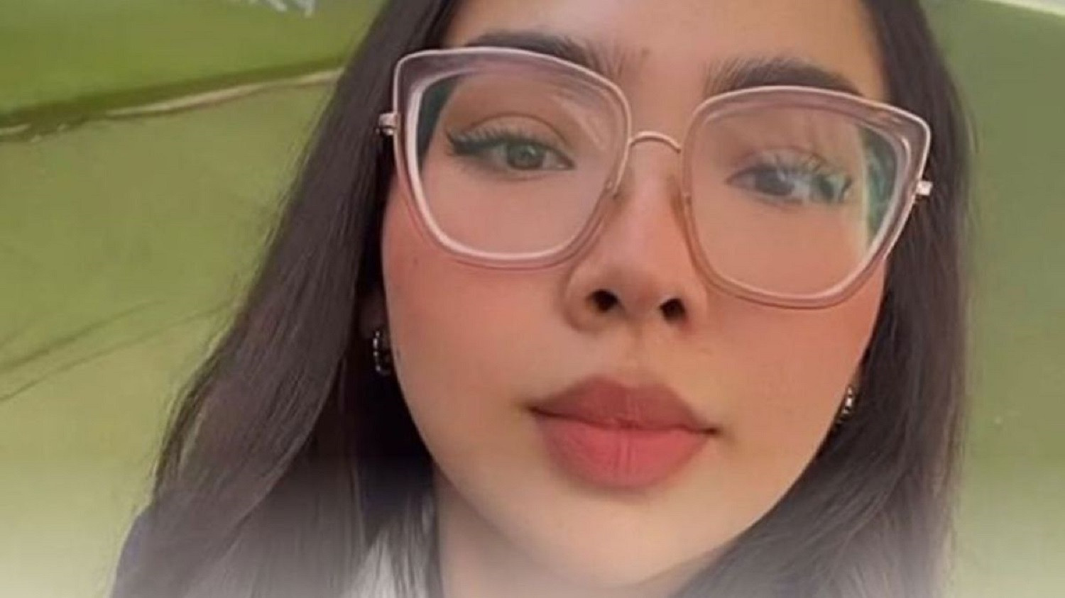 Cô gái trẻ ngã quỵ, chết trong phòng gym khi đang tập squat với tạ