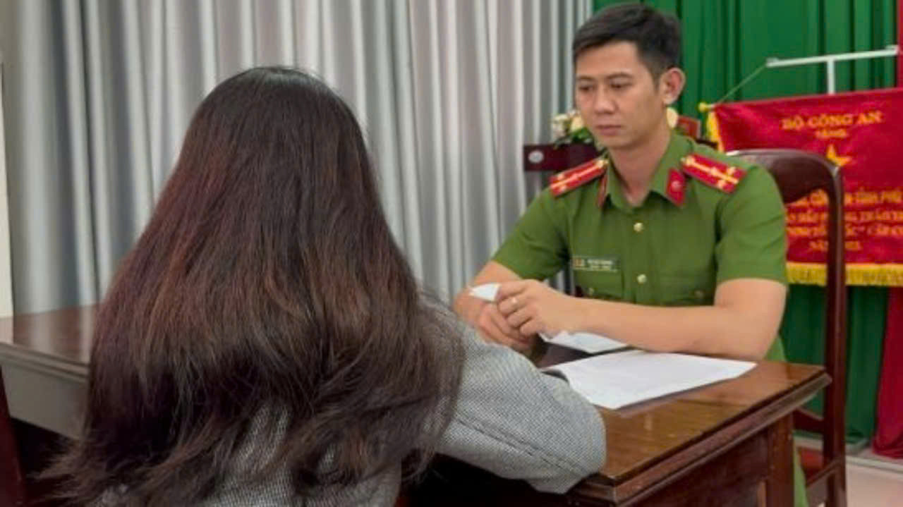 Chuyển tiền đầu tư dầu khí qua mạng, một phụ nữ ở Phú Yên bị lừa 2,7 tỷ đồng