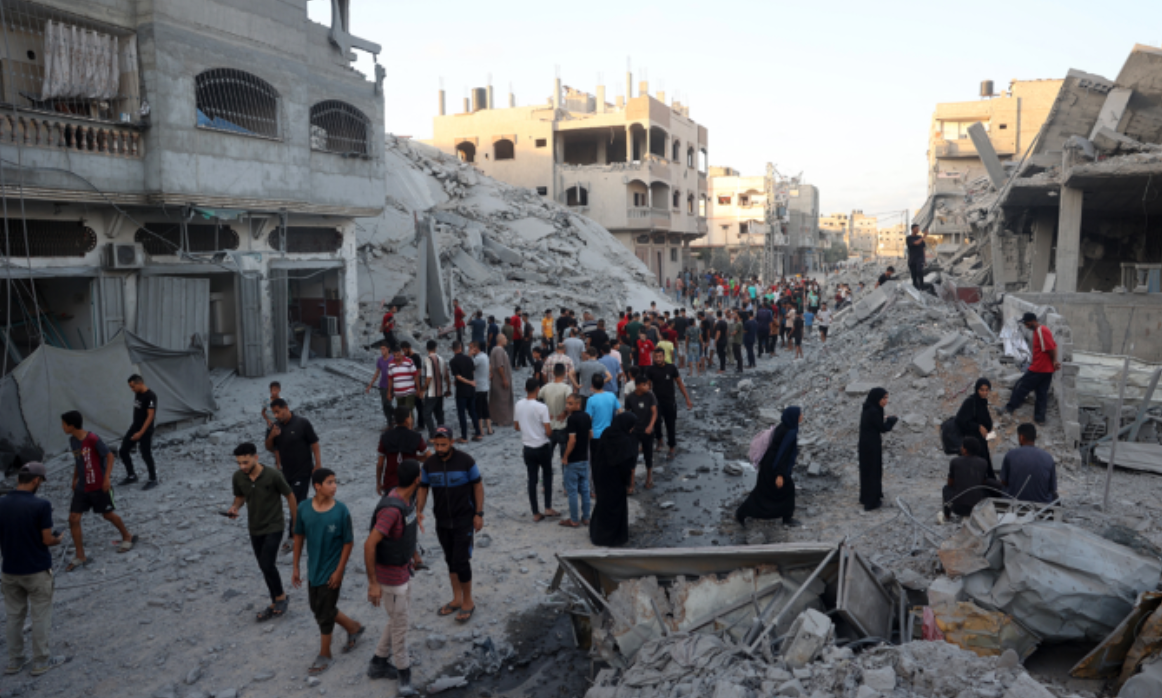 Israel - Hamas tạm dừng giao tranh ở Gaza để tiêm phòng