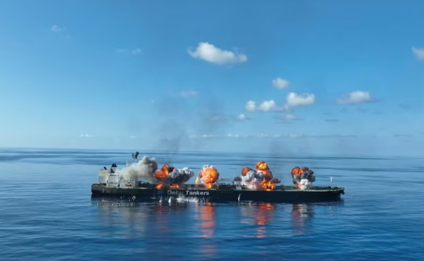 Houthi tung video đặt mìn, kích nổ tàu chở dầu trên biển Đỏ