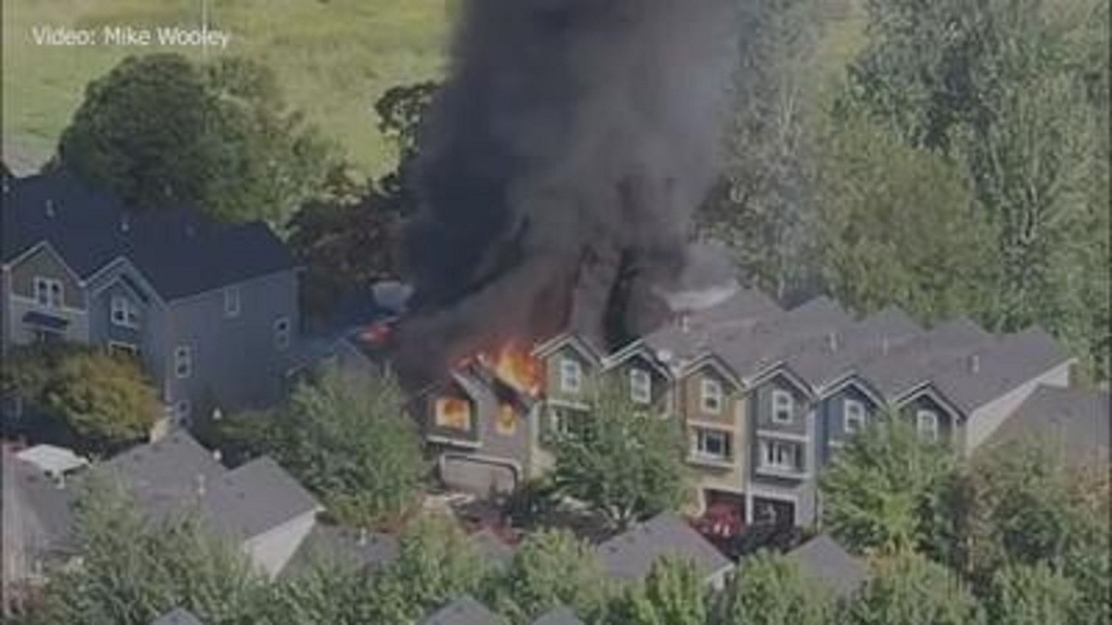 Máy bay đâm vào nhà dân ở Mỹ, 3 người chết